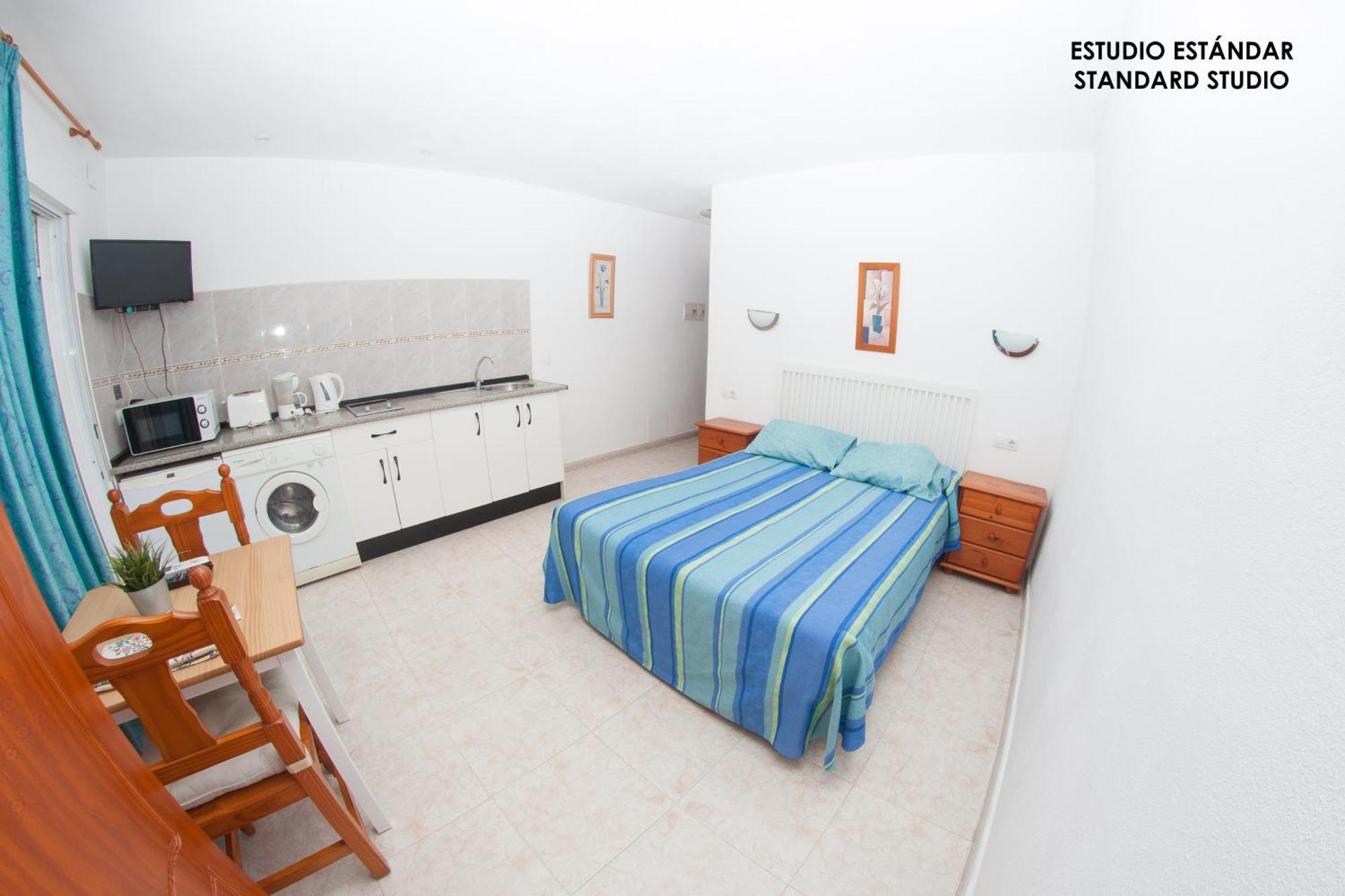 Apartamentos Rurales Santos Benajarafe Rum bild