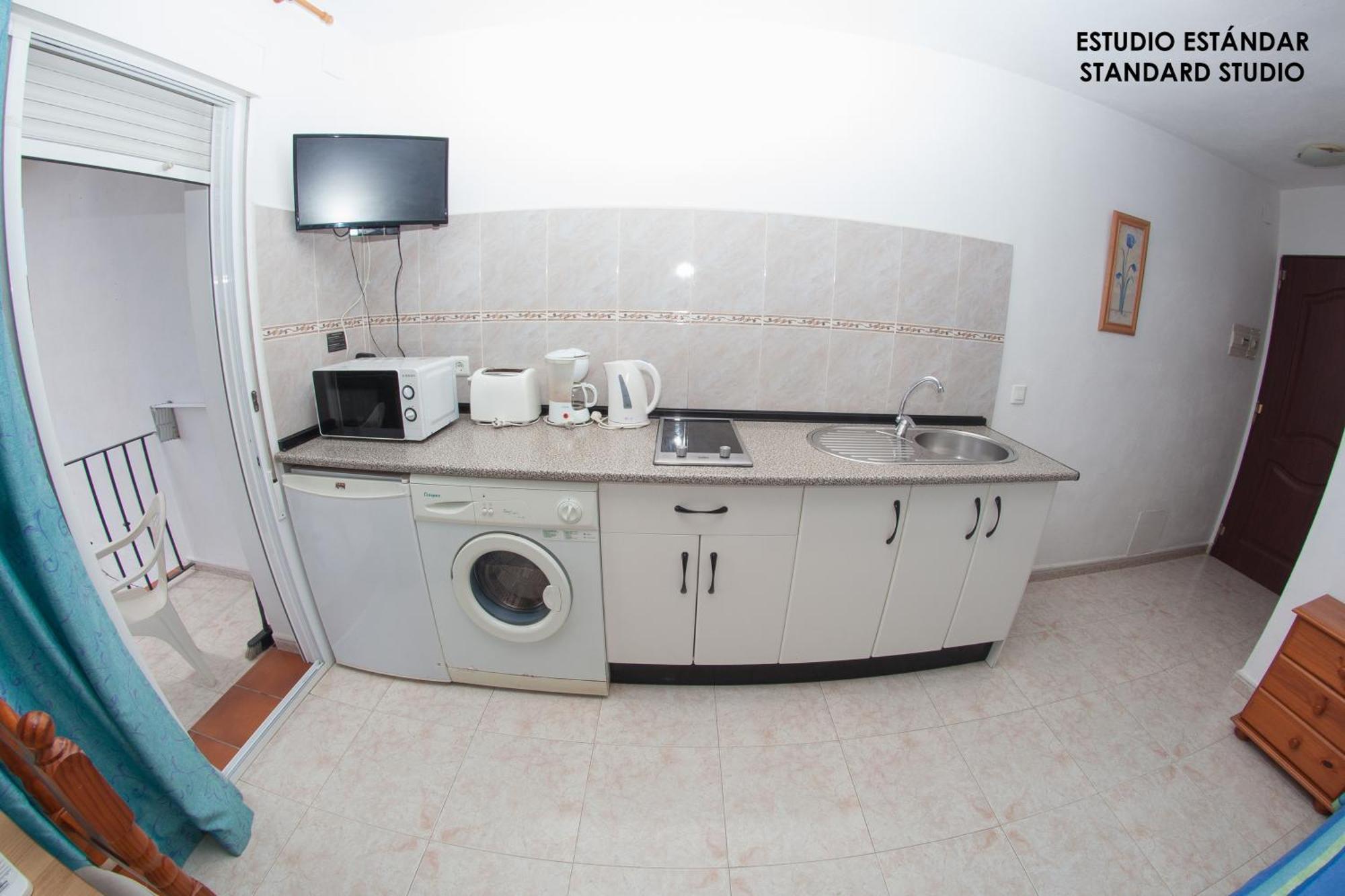 Apartamentos Rurales Santos Benajarafe Exteriör bild