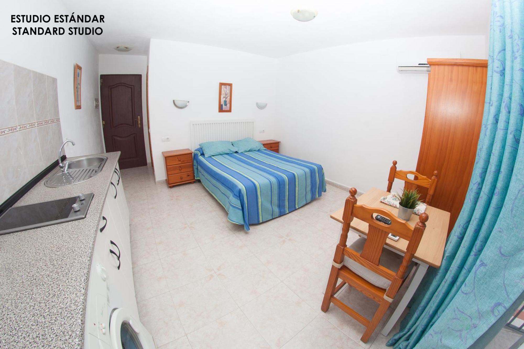 Apartamentos Rurales Santos Benajarafe Rum bild